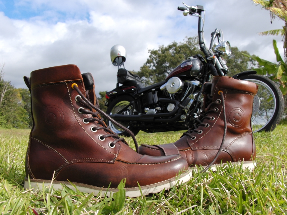 revit-mohawk-boot-redwing-875-moccasin-toe-topsider-steve-mcqueen-877-urban-motorcycle-cafe-racer-hipster-pullup-leather-psalmistice_CIMG2259
