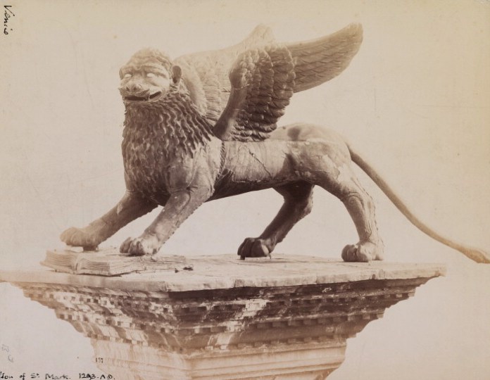 Naya,_Carlo_(1816-1882)_-_n._157_-_Venezia_-_Leone_in_Piazza_san_Marco